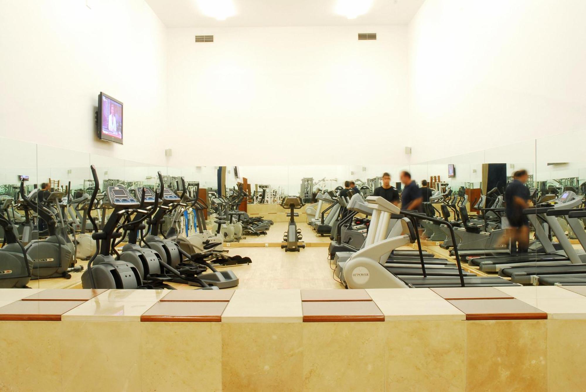 Hotel De Guimaraes Business & Spa Bagian luar foto