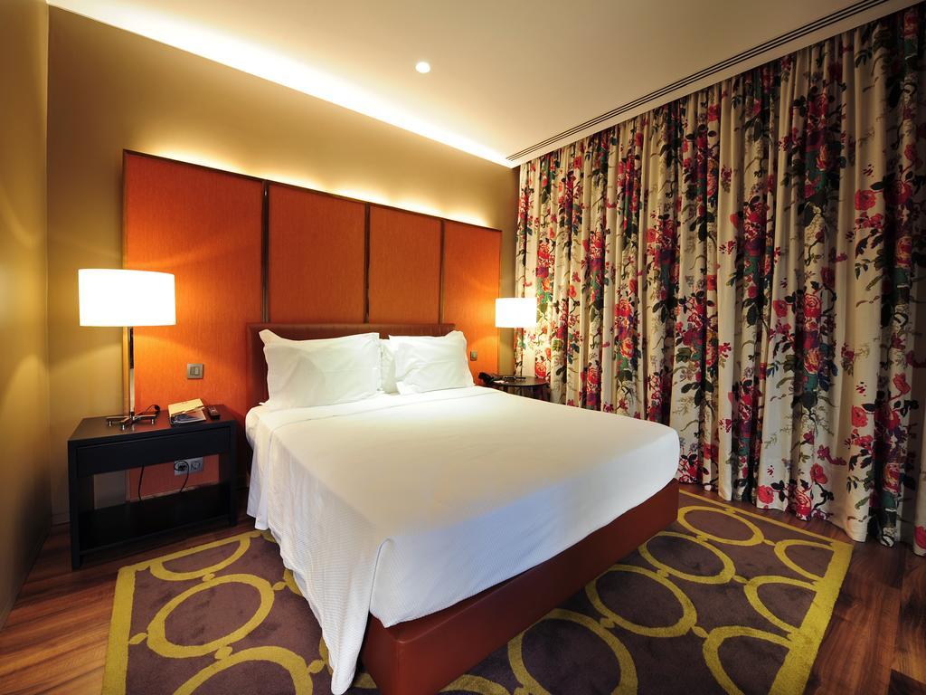 Hotel De Guimaraes Business & Spa Bagian luar foto