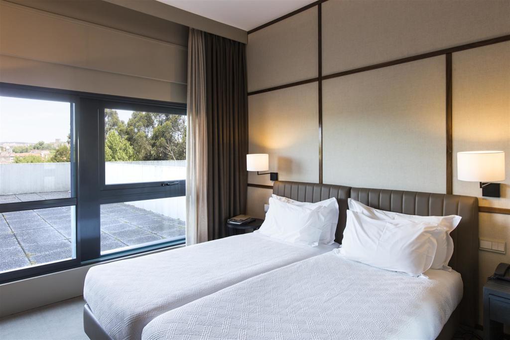 Hotel De Guimaraes Business & Spa Bagian luar foto