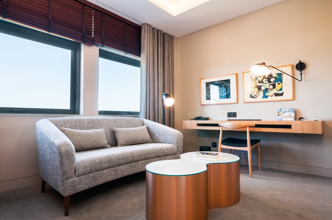 Hotel De Guimaraes Business & Spa Bagian luar foto
