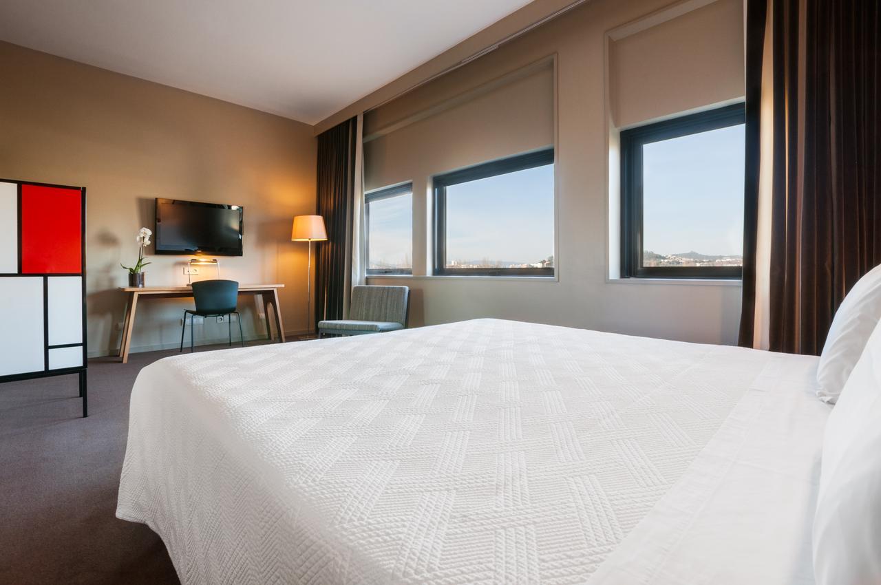 Hotel De Guimaraes Business & Spa Bagian luar foto